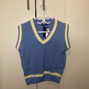 blue& cream oversized Brandy Melville vest top🎀